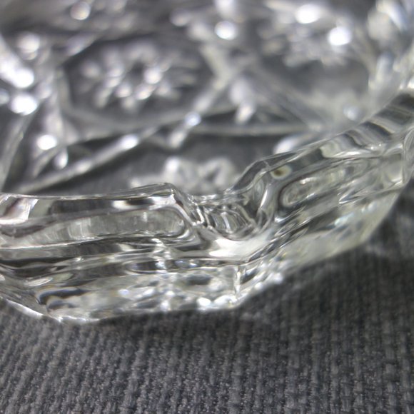 Vintage Fancy Glass Ash Tray - Picture 6 of 8